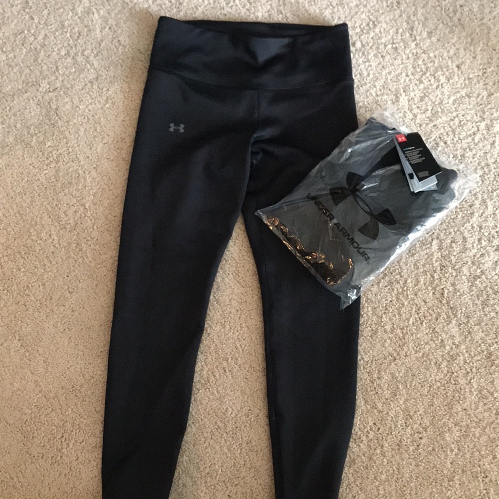 Women’s New UA cold gear compression high rise